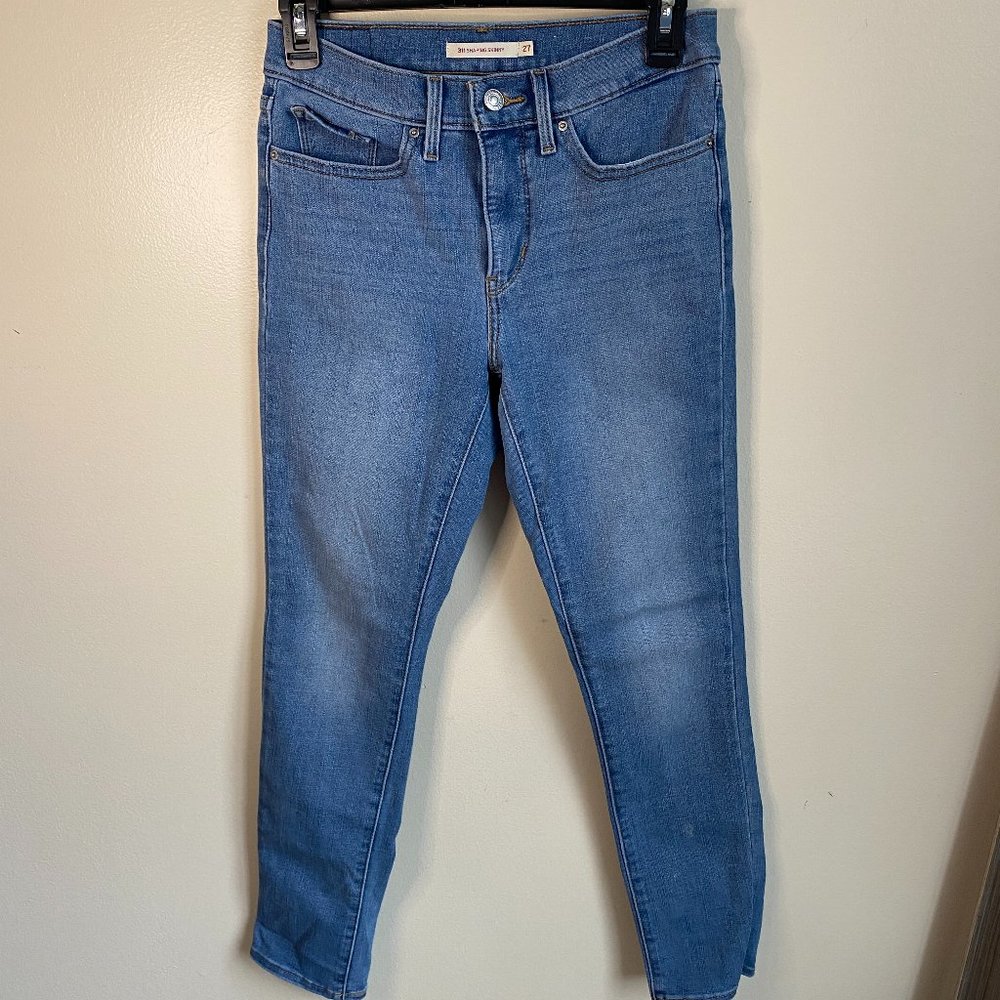 Levi's Light Wash Skinny Jeans